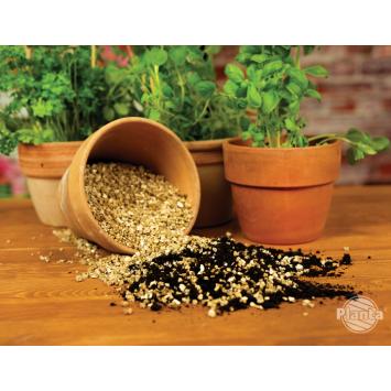 Wermikulit - utrzymuje wilgoć i poprawia strukturę gleby